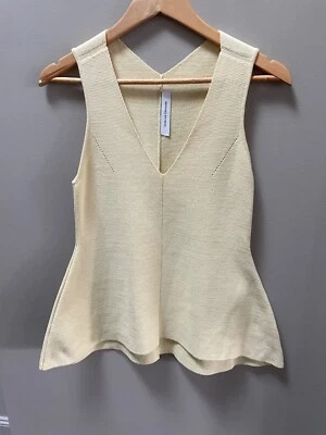 $55 • Buy Scanlan Theodore Lemon V-Neck Crepe Knit Top Size Med