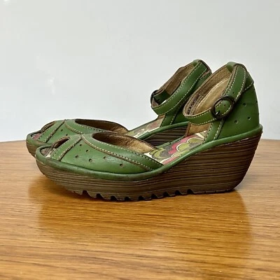 £17 • Buy FLY LONDON YODA Ankle Strap Wedge Sandal Green Size 4