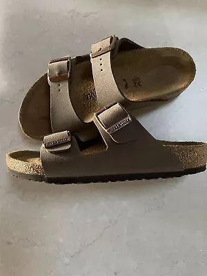 Birkenstock Kids Arizona Sandal (Mocha) Brand New In Box • $50