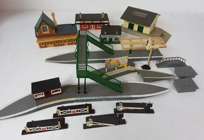 £14.99 • Buy Hornby Station Buildings Bundle Platform Bridge OO Gauge