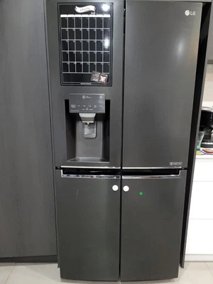 $600 • Buy Lg Fridge