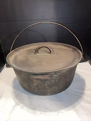 Vintage Wagner Ware #10 Tite-Top 3 Legged Dutch Oven & Handle Pat’d Mar 16 1920 • $249.99