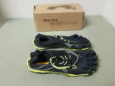 New Vibram V-Run Five Fingers Mens Running Shoes. • $84.95