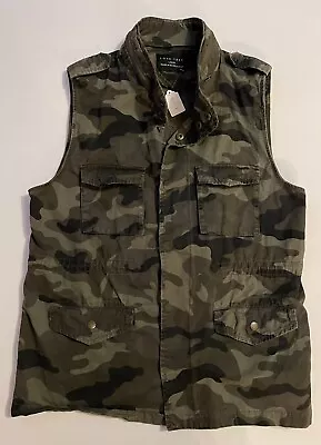 Love Tree Green Camo Women’s Vest L • $14.99