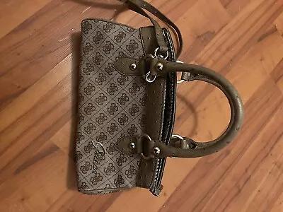 Guess Handbag • $30