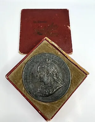 Antique Queen Victoria “Primates Of All England” Medal With Original Box • $75