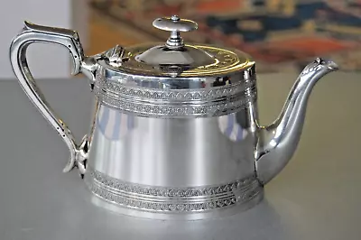 Vintage Silver Plated Teapot Walker & Hall With Patented Handle & Grate • £24.99