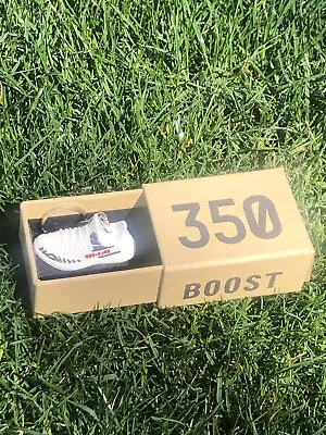 $8.50 • Buy Yeezy Adidas 350 Boost Exclusive Sneaker Keychain Comes With Exclusive Yeezy Box