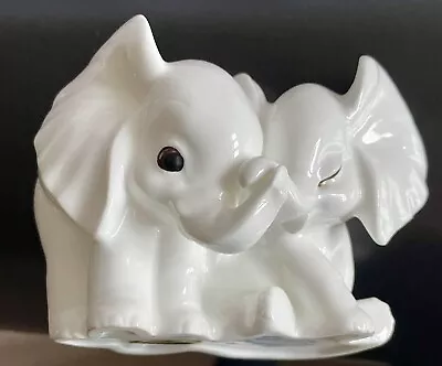 £6 • Buy Vintage ROYAL OSBORNE Fine White Bone China Elephants