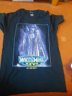 Authentic WWE T-shirt Size Medium Undertaker Vs HHH Wrestlemania XXVII 2011 • £15