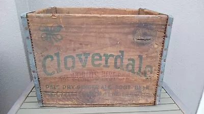 VINTAGE CLOVERDALE GINGER ALE Baltimore MD WOOD BOX SODA ADVERTISING CRATE • $84.99