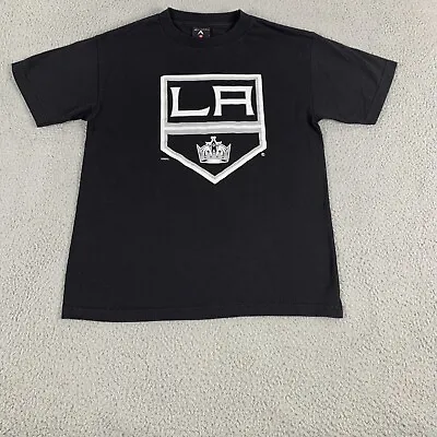 LA Kings T-Shirt Mens Medium Black 100% Cotton Crew Neck Short Sleeve Hockey • $10.79