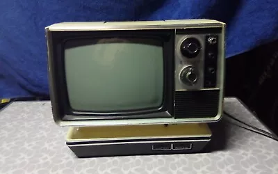 SPACE AGE Vintage Zenith AC/DC 9  Portable TV Powers On. Model F1150X • $75