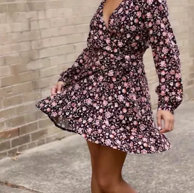 TIGERLILY New!! $260 Long-sleeve Floral Short Wrap Dress Gypsy Bohemian Size 10 • $45