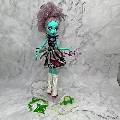 Monster High Doll - Freak Du Chic - Honey Swamp • $42.33