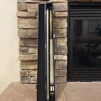 Meucci Original - Pool Cue -in Case 58.5” 19.5 OZ • $345