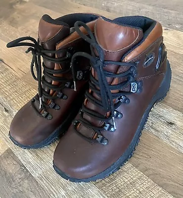 Merrell Womens Chameleon Dark Brown GoreTex Vibram  Hiking Boots Size 8 Nice!! • $44.99