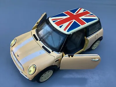 Mini Cooper Model Yellow Car 2001  Ss6711 • £4.99