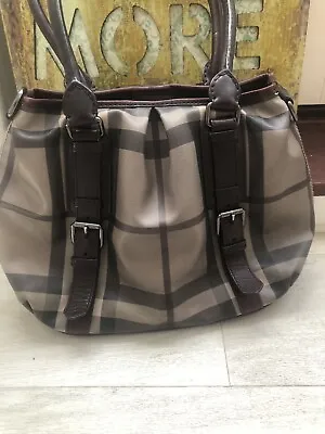 £80 • Buy Burberry Nova Check Leather Bag