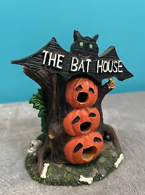 Vintage Halloween Spooky Hollow Dracula Hidden Spooky Surprise Bat House 1999 • $15