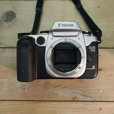 Canon EOS 50e Black & Silver AI Focus Eye Control SLR Film Camera For Parts • £44.99