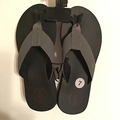 Volcom Vocation Gray With Burgundy Logo Thong Sandal Mens Size 7 New Without Box • $17