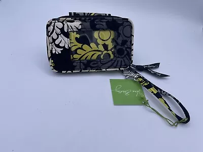 Vera Bradley Smartphone Wristlet Baroque 12423-069 100% Cotton NWT • $19.99