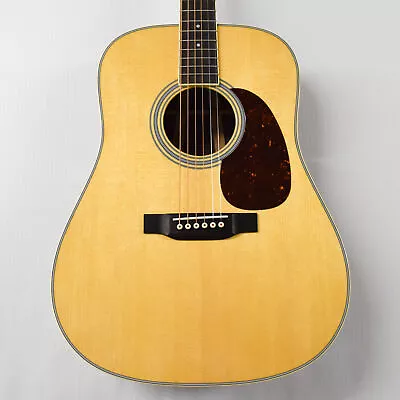 Martin D-35 Dreadnought Acoustic Guitar - Natural • $3399