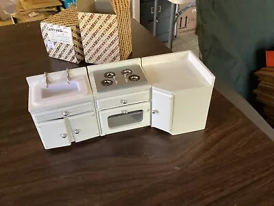 Concord Miniatures 1:1 Scale Dollhouse Furniture • $8.50