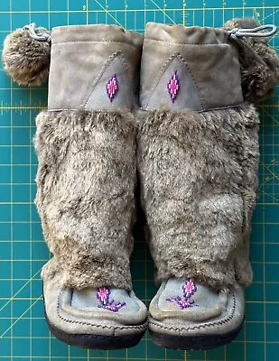 Vintage Mukluks Brown Rabbit Fur Beaded Moccasin Boots Women Size  7 • $40