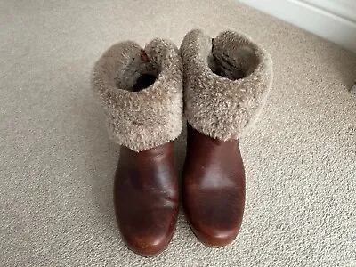 £20 • Buy UGG Leather & sheepskin Boots, Worn 2 Ways, Clog Style, Middle Heel, Brown