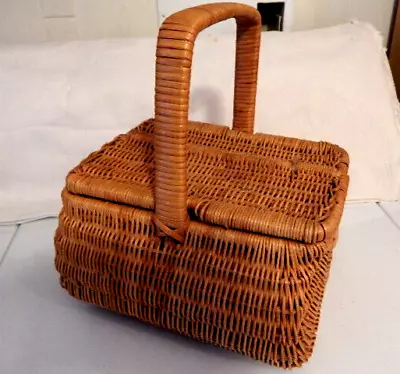 Vintage Hand Woven Darling Wicker Sewing Basket With A Cover/Lid. • $36