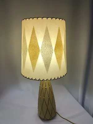 MID-CENTURY Modern Table Lamp - Fiber Glass DIAMOND DESIGN Shade -All Original ! • $127.60