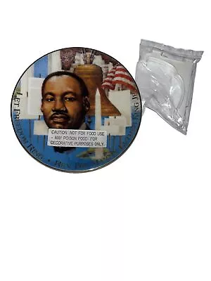 Rev Dr. Martin Luther King Jr. Let Freedom Ring AVON 1995 Decorative Plate 5” • $20