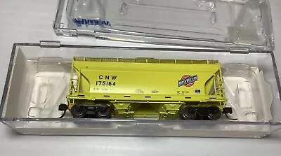 Athearn N Scale Chicago & Northwestern 2970 2-Bay Hopper 23308 #175164 • $41.31