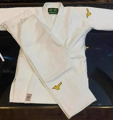 Mizuno Judo Gi White Kimono Uniform 750gsm With 100% Cotton Size 165cm • $130