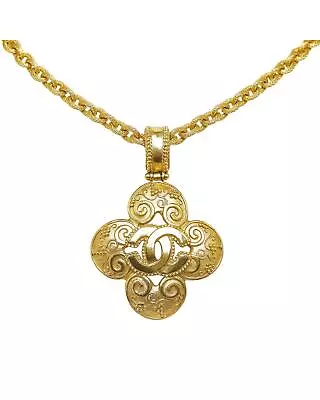 Pre Loved Chanel Intricate Vintage Clover Necklace In Gold Metal Finish  - • $2945