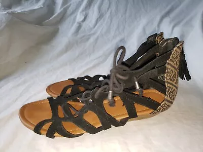 Minnetonka Moccasin Black Leather Gladiator Ankle Lace Up Zip Sandals Shoe 9 • $20