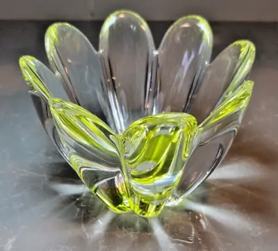 VTG Beautiful Orrefors Crystal Mayflower Glass “Daisy” Bowl Lime Green Signed • $79.99