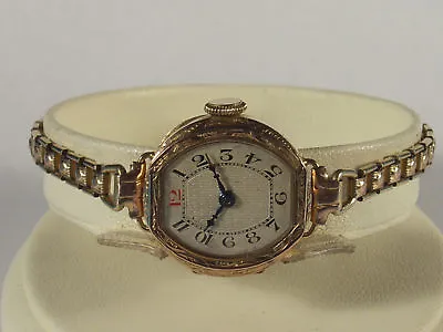 Vintage Art Deco Ladies 9ct Gold Case Uno Wrist Watch  • £193.39