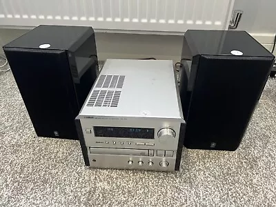 2. Yamaha CRX-E150 Pianocraft Radio/ CD Player /amplifier + Speakers • £85