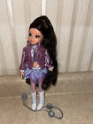 MGA Moxie Girlz Brunette Fashion Doll Lexa • $12.59