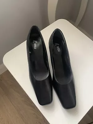 Ladies Marks And Spencer's Black Court Shoes Size 40 6.5 BNWT • £6.99