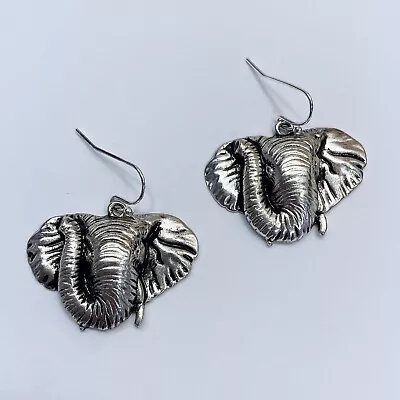 Antique Silver Tone Metal Animal Elephant Shape Drop Dangle Hook Earrings • $7.99