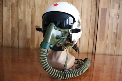 £385 • Buy Militaria Collection Fighter Pilot Flight Helmet + Oxygen Mask Ym-6505
