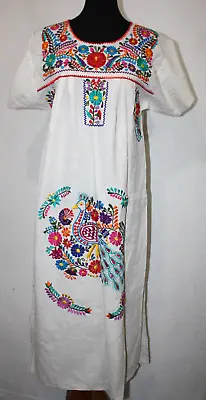 Mexican Womens Dress Sz M Peasant Embroidered Boho Folklorico Ivory • $39.99