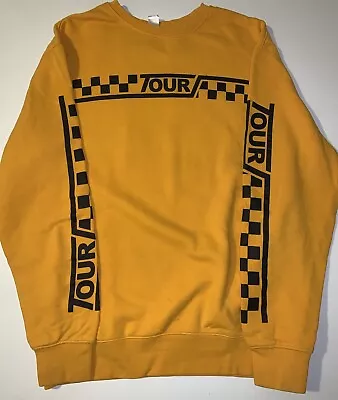 Justin Bieber Tour 2017 Sweater Yellow Sweatshirt  Size Women’s Medium • $14.99