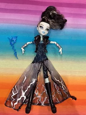 Monster High----*Frankie Stein*  Ghoul's Rule----Doll Dress Boots Mask (565) • $29.99