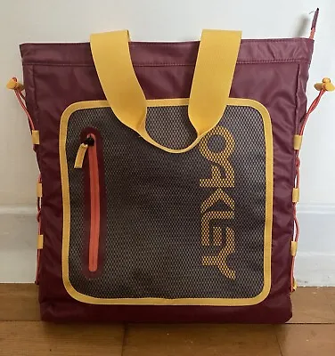 Oakley Tote Bag Convertible Backpack - 90's Retro - 16 X15 X2  • £60
