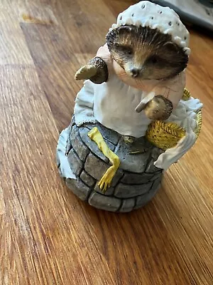 Vintage Collectable Beatrix Potter Musical Figurine Mrs Tiggywinkle 1999 • £2